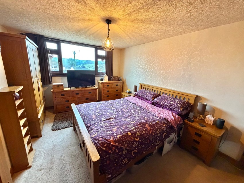 Images for Fell Crescent, Keighley, West Yorkshire EAID:3030449609 BID:4216801