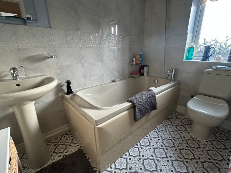 Images for Highfell Rise, Keighley, West Yorkshire EAID:3030449609 BID:4216801