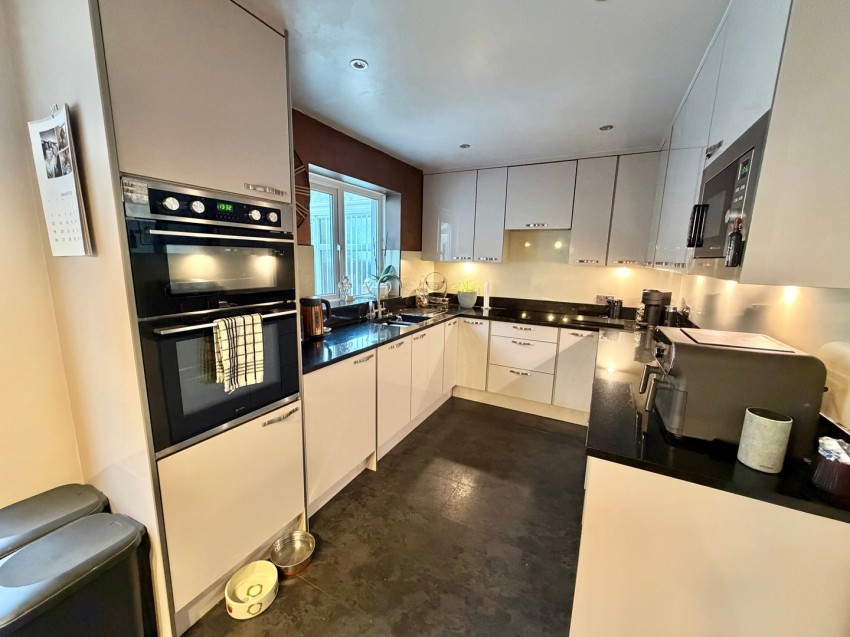 Images for Highfell Rise, Keighley, West Yorkshire EAID:3030449609 BID:4216801