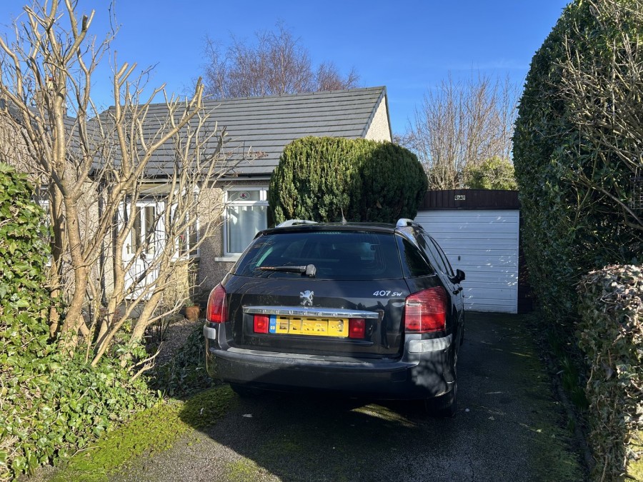 Images for Oakworth, Keighley, West Yorkshire EAID:3030449609 BID:4216801