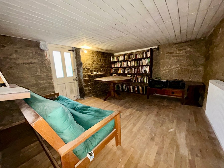 Images for East Morton, Keighley, West Yorkshire EAID:3030449609 BID:4216801