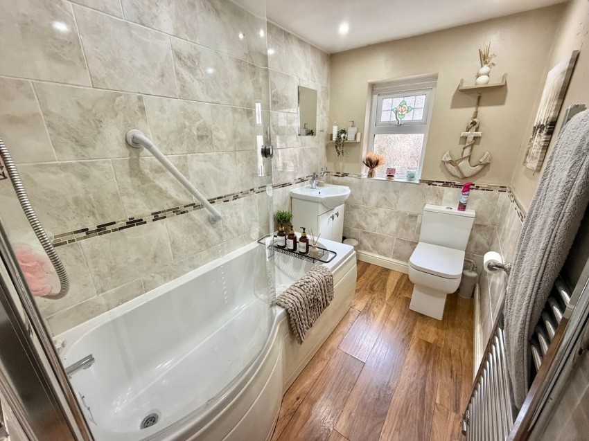 Images for Oakworth, Keighley, West Yorkshire EAID:3030449609 BID:4216801