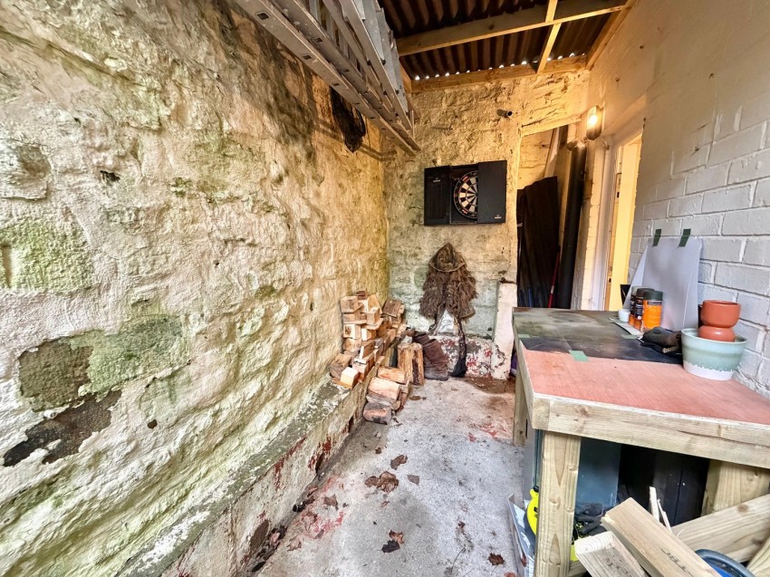 Images for Oakworth, Keighley, West Yorkshire EAID:3030449609 BID:4216801