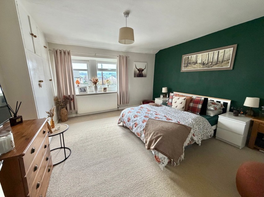 Images for Oakworth, Keighley, West Yorkshire EAID:3030449609 BID:4216801