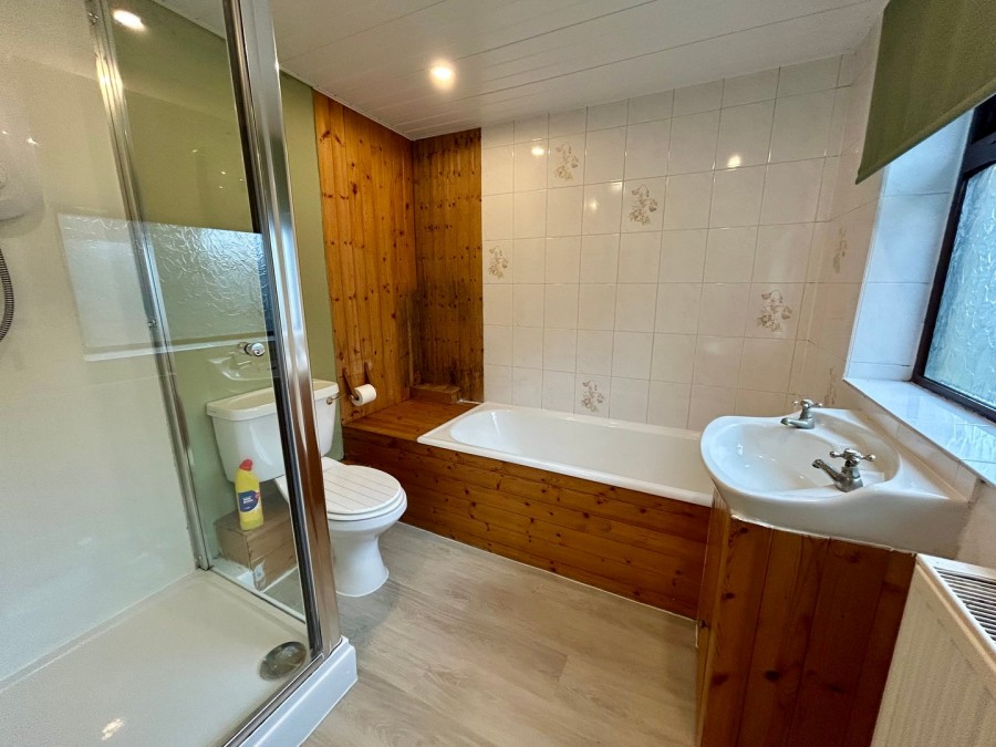 Images for Denholme, Bradford, West Yorkshire EAID:3030449609 BID:4216801