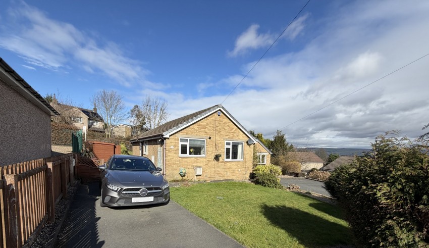 Images for Oakworth, Keighley, West Yorkshire EAID:3030449609 BID:4216801