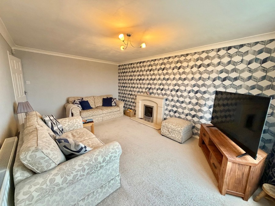 Images for Oakworth, Keighley, West Yorkshire EAID:3030449609 BID:4216801