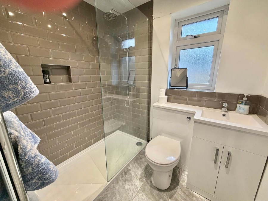 Images for Oakworth, Keighley, West Yorkshire EAID:3030449609 BID:4216801