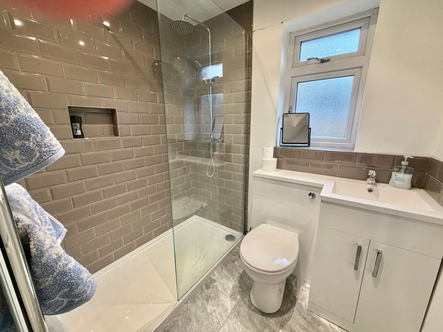 Images for Oakworth, Keighley, West Yorkshire EAID:3030449609 BID:4216801