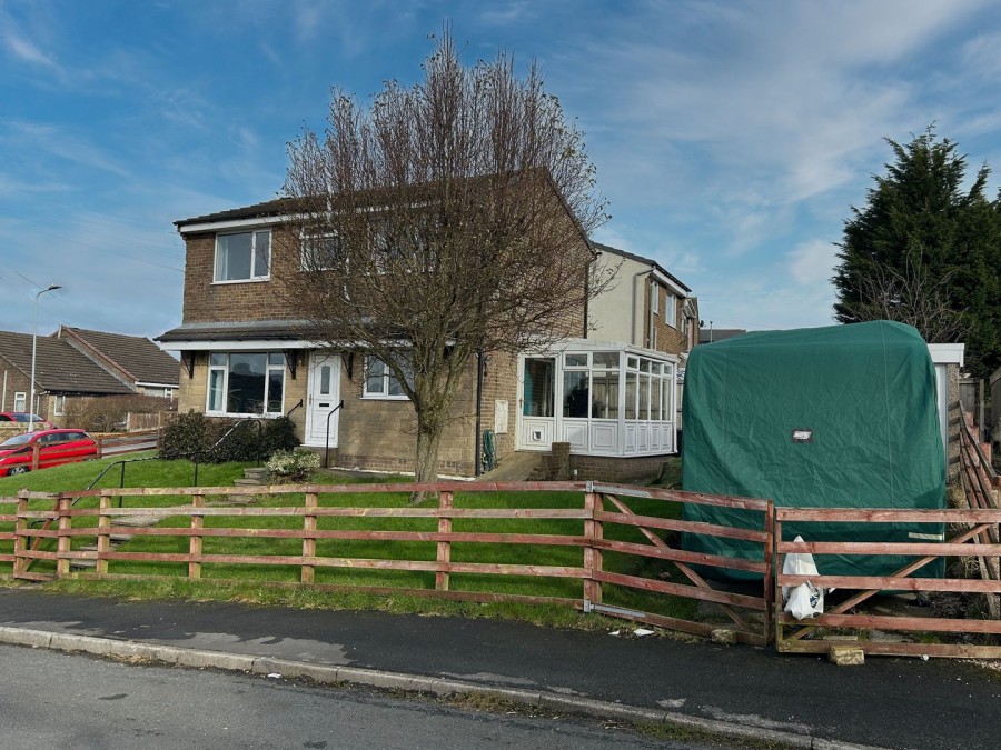 Images for Long Lee, Keighley, West Yorkshire EAID:3030449609 BID:4216801