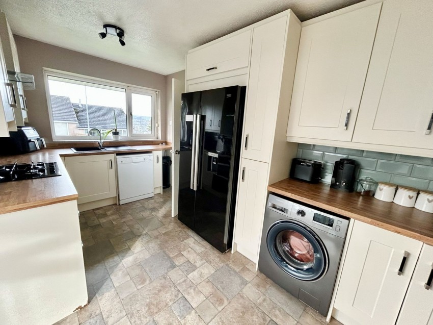 Images for Long Lee, Keighley, West Yorkshire EAID:3030449609 BID:4216801