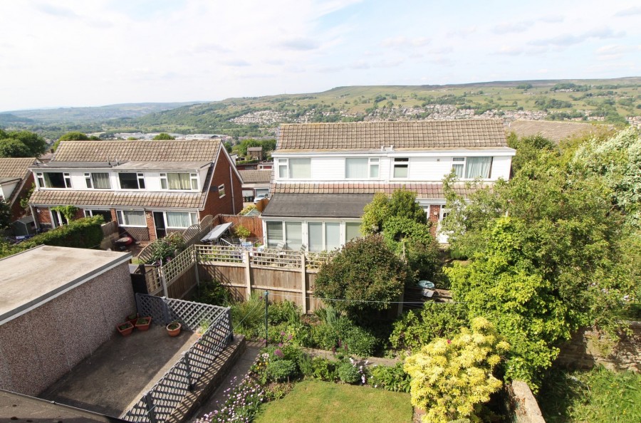 Images for Thwaites Brow, Keighley, West Yorkshire EAID:3030449609 BID:4216801