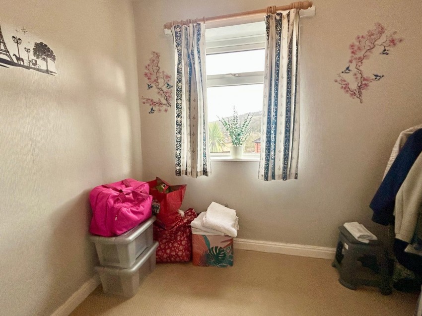 Images for Staveley Road, Keighley, West Yorkshire EAID:3030449609 BID:4216801