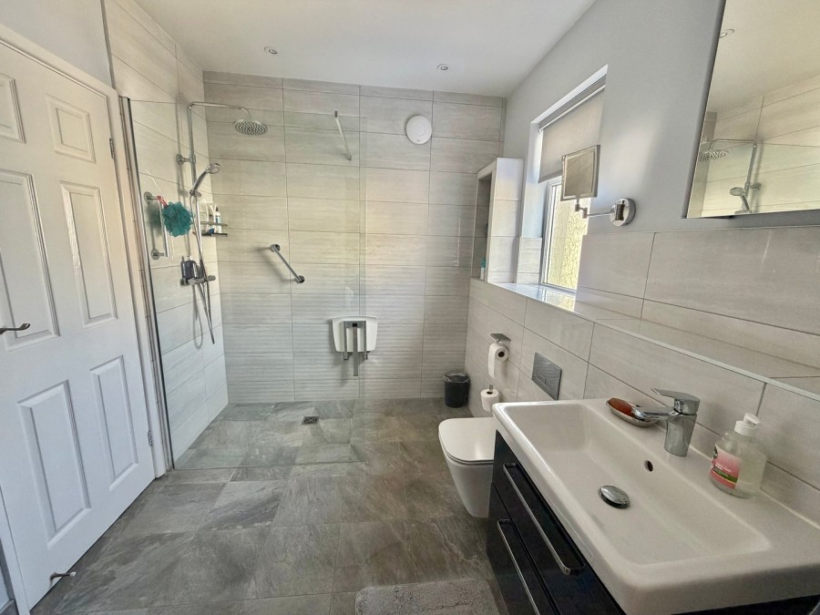 Images for Haworth, Keighley, West Yorkshire EAID:3030449609 BID:4216801