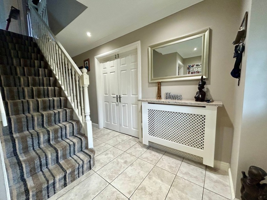 Images for Buckstone Garth, East Morton, West Yorkshire EAID:3030449609 BID:4216801