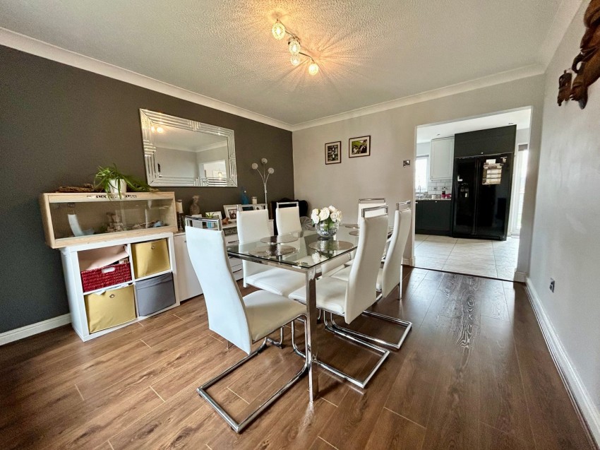 Images for Buckstone Garth, East Morton, West Yorkshire EAID:3030449609 BID:4216801