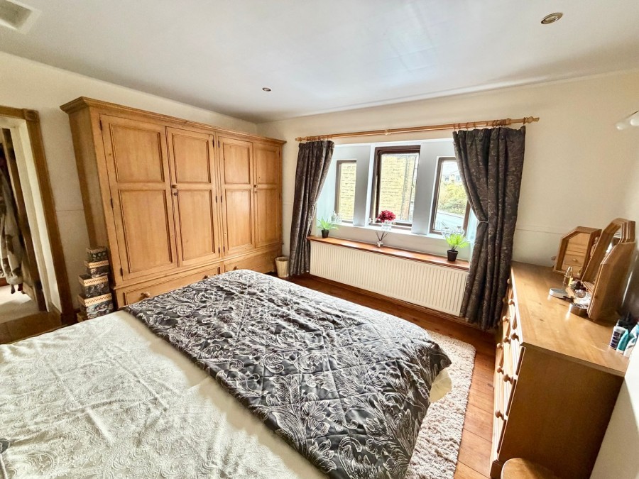 Images for Denholme, Bradford, West Yorkshire EAID:3030449609 BID:4216801