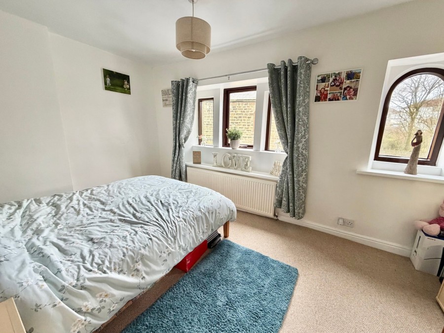 Images for Denholme, Bradford, West Yorkshire EAID:3030449609 BID:4216801