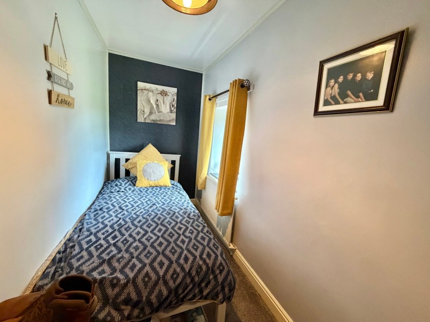 Images for Denholme, Bradford, West Yorkshire EAID:3030449609 BID:4216801