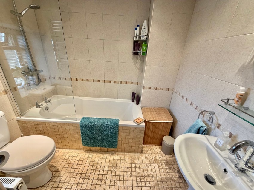 Images for Denholme, Bradford, West Yorkshire EAID:3030449609 BID:4216801