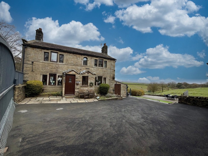 Images for Denholme, Bradford, West Yorkshire EAID:3030449609 BID:4216801