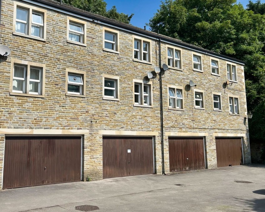 Images for Silsden, Keighley, West Yorkshire EAID:3030449609 BID:4216801