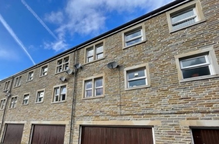 Images for Silsden, Keighley, West Yorkshire EAID:3030449609 BID:4216801