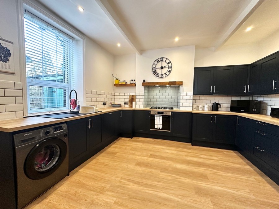 Images for Oakworth, Keighley, West Yorkshire EAID:3030449609 BID:4216801