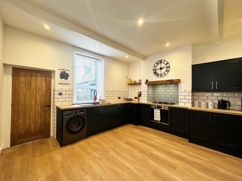 Images for Oakworth, Keighley, West Yorkshire EAID:3030449609 BID:4216801