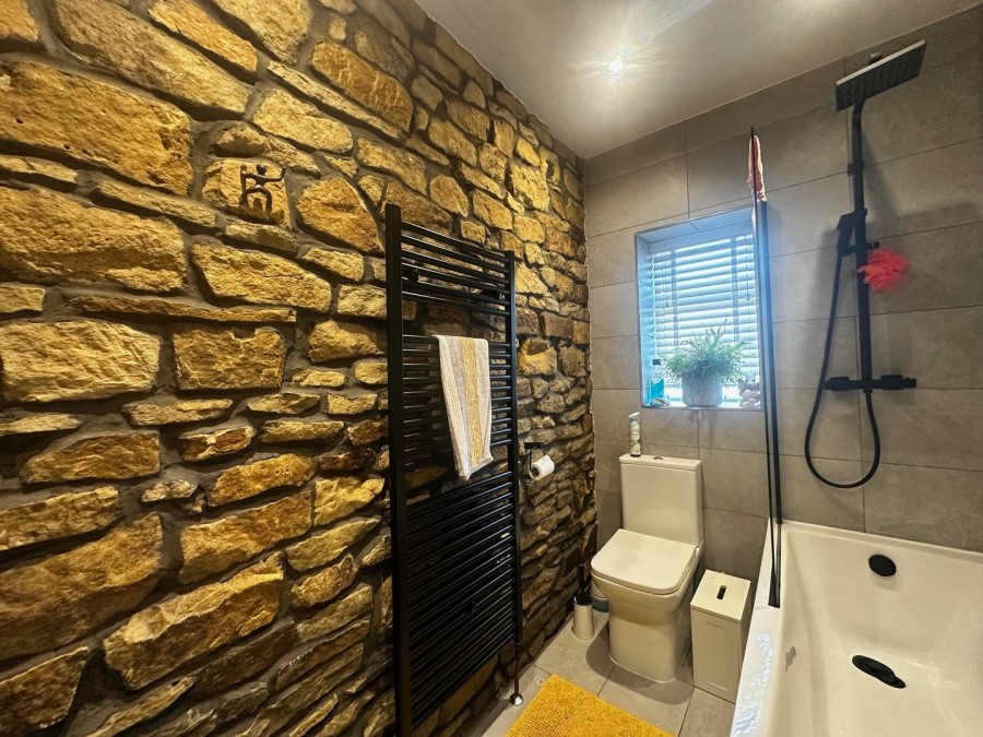 Images for Oakworth, Keighley, West Yorkshire EAID:3030449609 BID:4216801