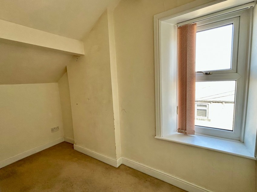 Images for Cross Roads, Keighley, West Yorkshire EAID:3030449609 BID:4216801