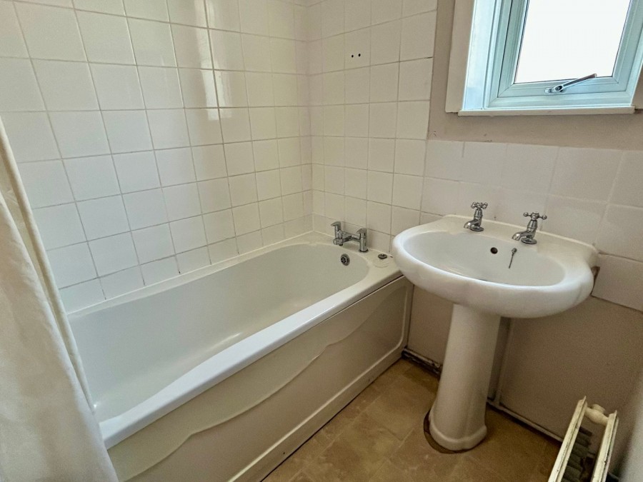 Images for Whin Knoll Avenue, Keighley, West Yorkshire EAID:3030449609 BID:4216801