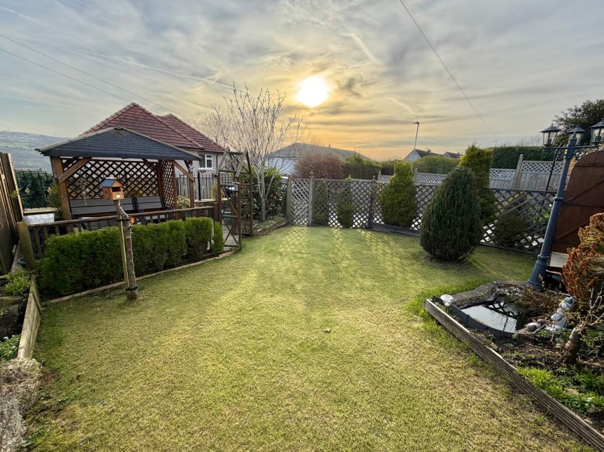 Images for Riddlesden, Keighley, West Yorkshire EAID:3030449609 BID:4216801