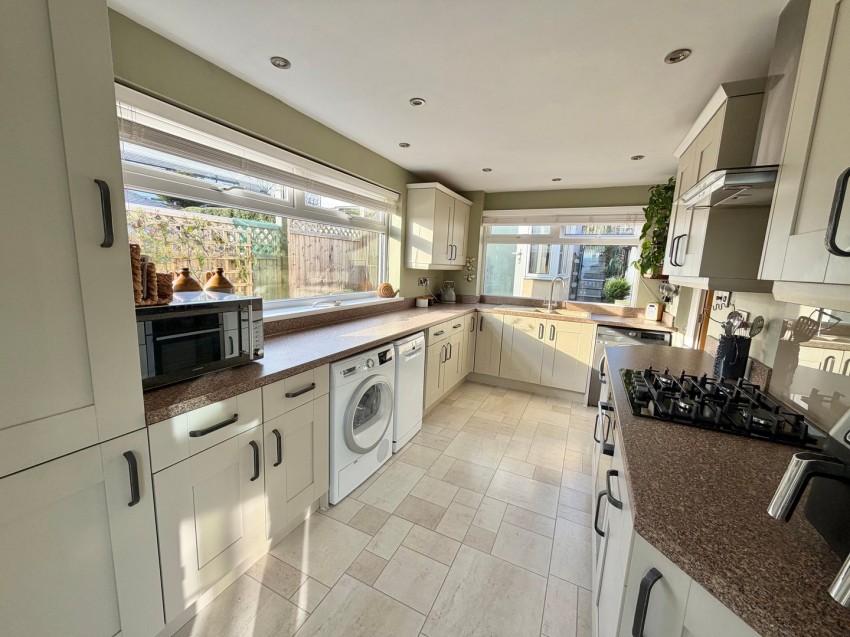 Images for Riddlesden, Keighley, West Yorkshire EAID:3030449609 BID:4216801