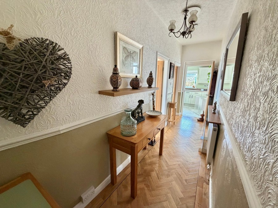 Images for Riddlesden, Keighley, West Yorkshire EAID:3030449609 BID:4216801