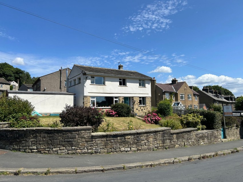 Images for Oakworth, Keighley, West Yorkshire EAID:3030449609 BID:4216801