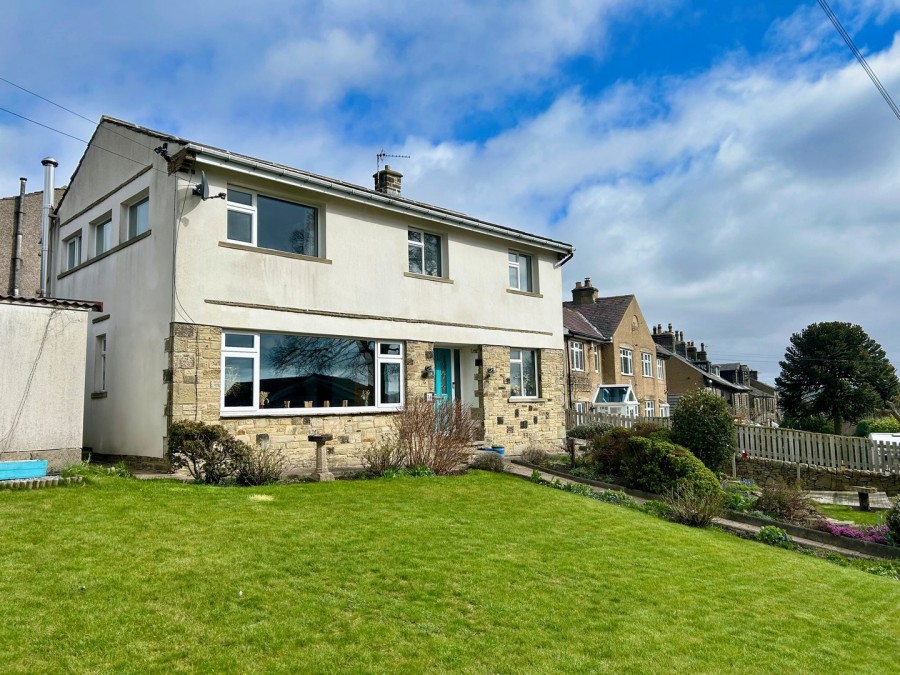 Images for Oakworth, Keighley, West Yorkshire EAID:3030449609 BID:4216801