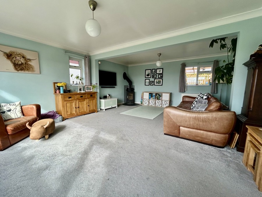 Images for Oakworth, Keighley, West Yorkshire EAID:3030449609 BID:4216801