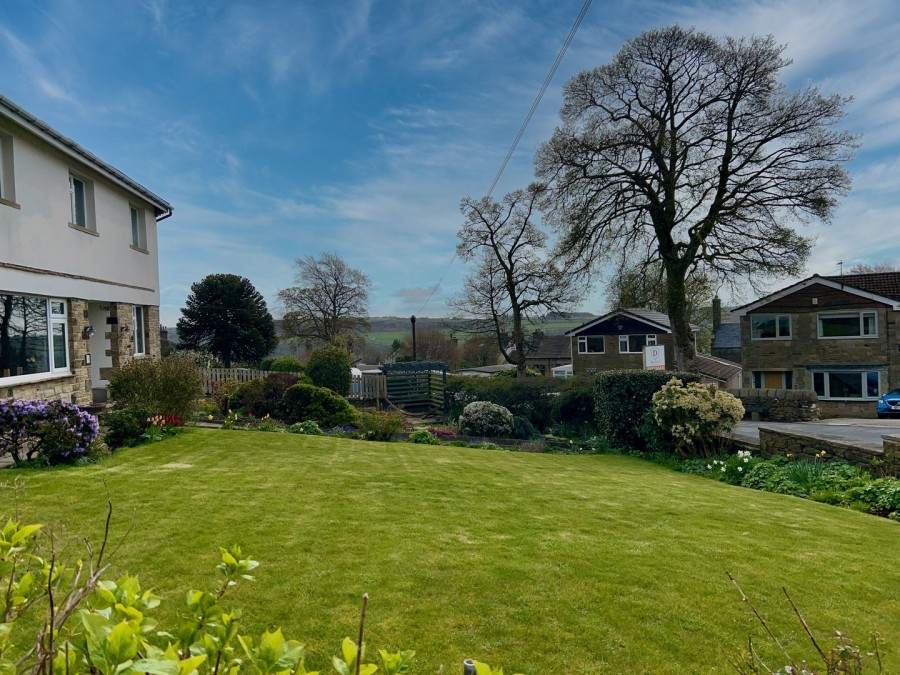 Images for Oakworth, Keighley, West Yorkshire EAID:3030449609 BID:4216801