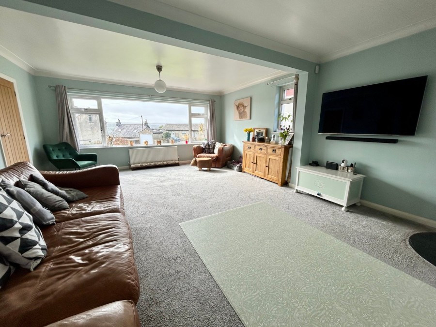 Images for Oakworth, Keighley, West Yorkshire EAID:3030449609 BID:4216801