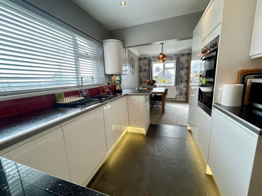 Images for Oakworth, Keighley, West Yorkshire EAID:3030449609 BID:4216801