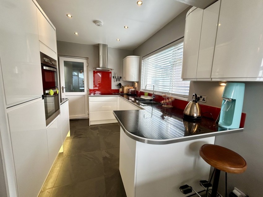Images for Oakworth, Keighley, West Yorkshire EAID:3030449609 BID:4216801