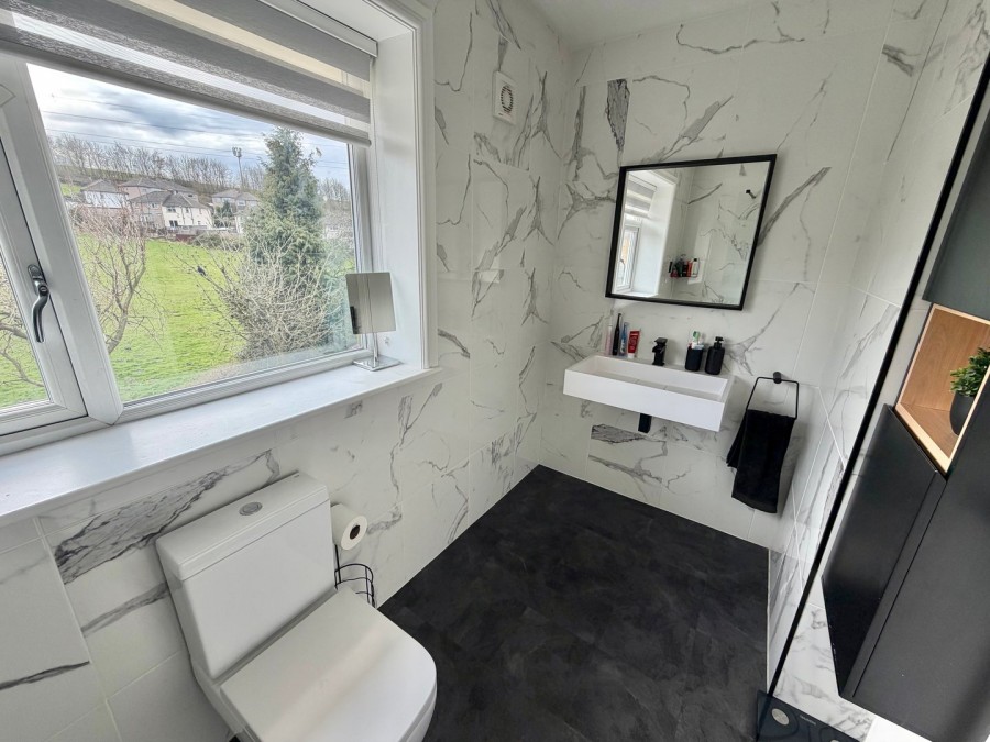 Images for Long Lee Lane, Keighley, West Yorkshire EAID:3030449609 BID:4216801
