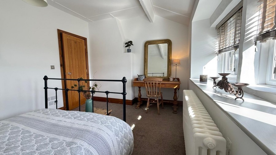 Images for Oldfield, Keighley, West Yorkshire EAID:3030449609 BID:4216801
