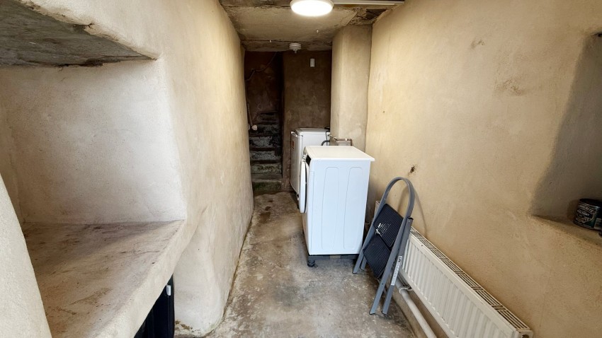 Images for Oldfield, Keighley, West Yorkshire EAID:3030449609 BID:4216801