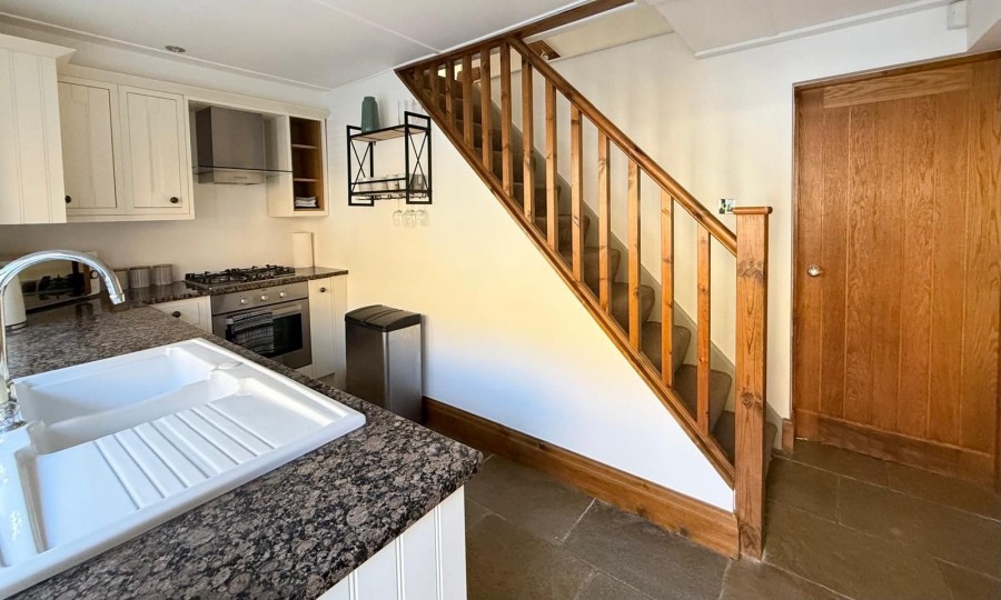 Images for Oldfield, Keighley, West Yorkshire EAID:3030449609 BID:4216801