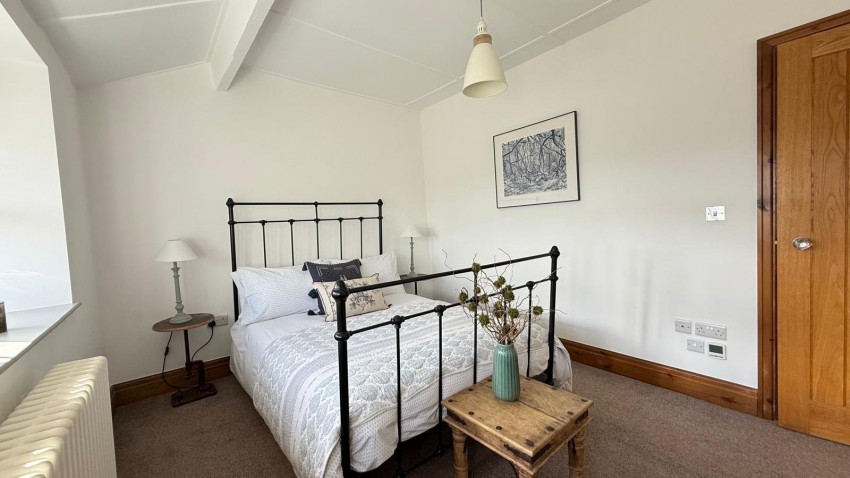 Images for Oldfield, Keighley, West Yorkshire EAID:3030449609 BID:4216801