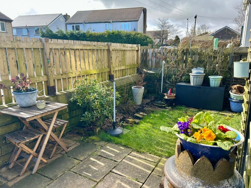 Images for Queensbury, Bradford, West Yorkshire EAID:3030449609 BID:4216801