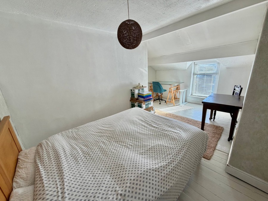 Images for Highfield Lane, Keighley, West Yorkshire EAID:3030449609 BID:4216801