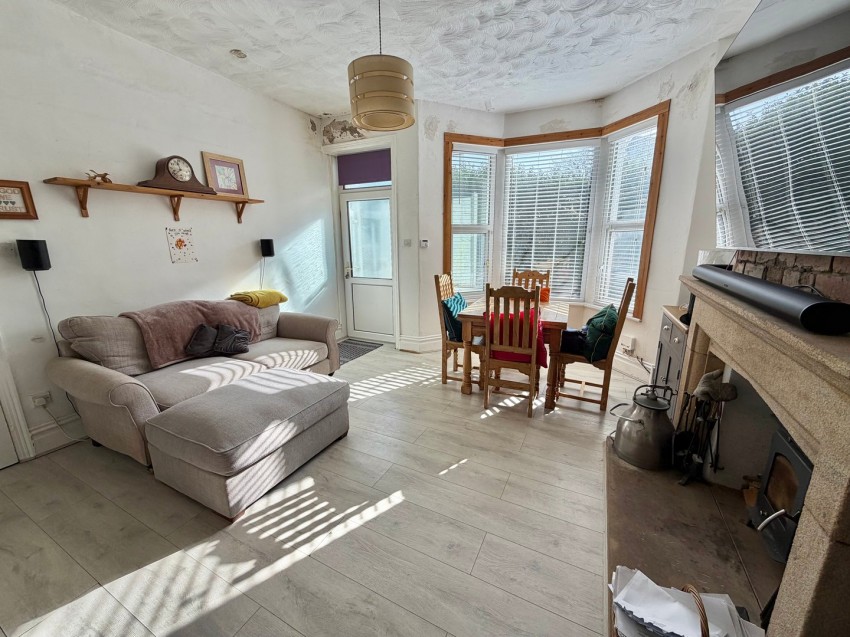 Images for Highfield Lane, Keighley, West Yorkshire EAID:3030449609 BID:4216801